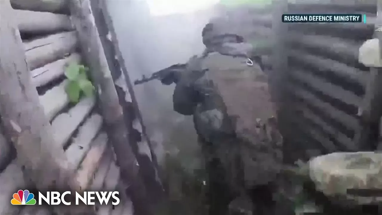 Ukraine troops seen killing Russian